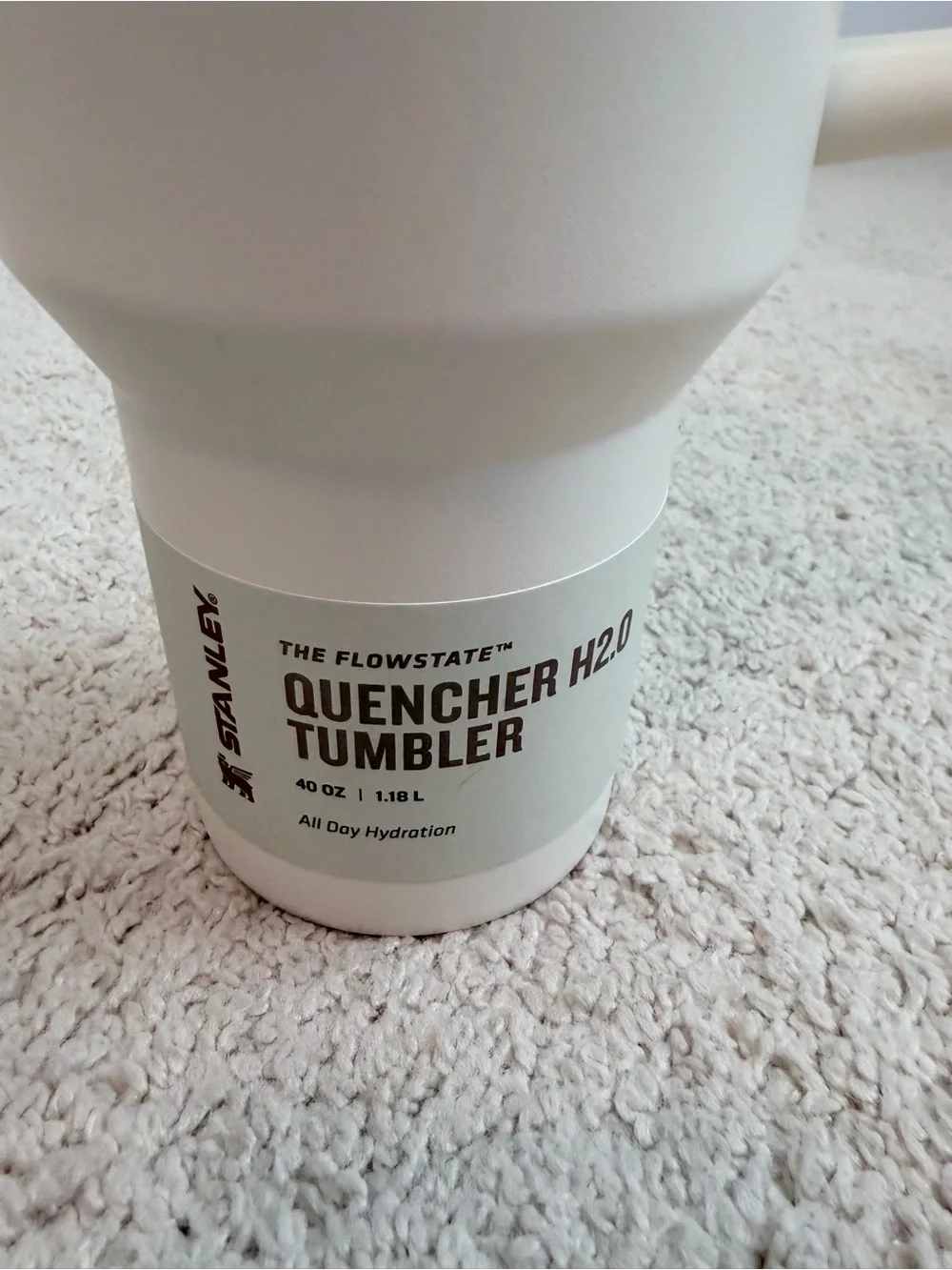 Stanley Quencher 2.0 Flowstate 40oz Tumbler Handle Straw NEW Cream Ivory